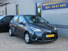 Toyota Yaris - 1.5 Hybrid Aspiration Navi Clima weinig km