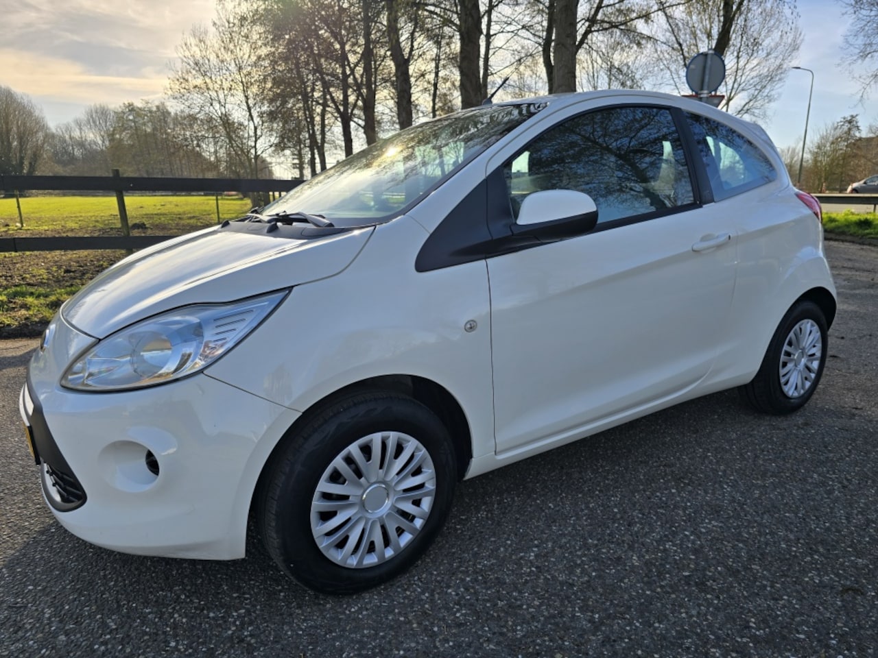 Ford Ka - 1.2 Cool & Sound s/s - AutoWereld.nl