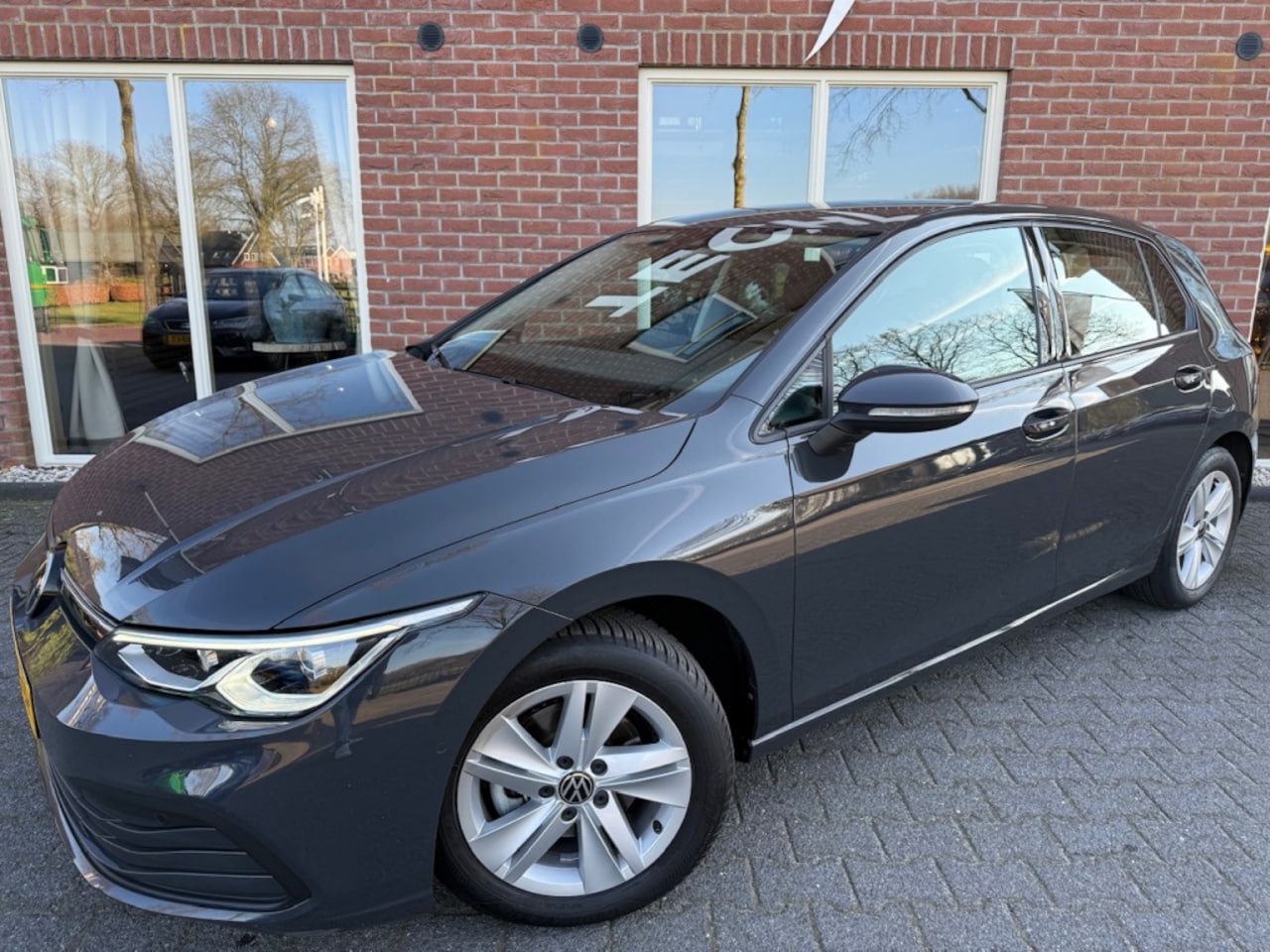 Volkswagen Golf - 1.0 eTSI Life Bns DIGIDASH / STOEL&STUUR VERW. / CAMERA - AutoWereld.nl