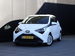 Toyota Aygo - 1.0 VVT-i x-play | CAMERA | ELEK. SPIEGELS | BLEUTOOTH | CRUISE | AIRCO |