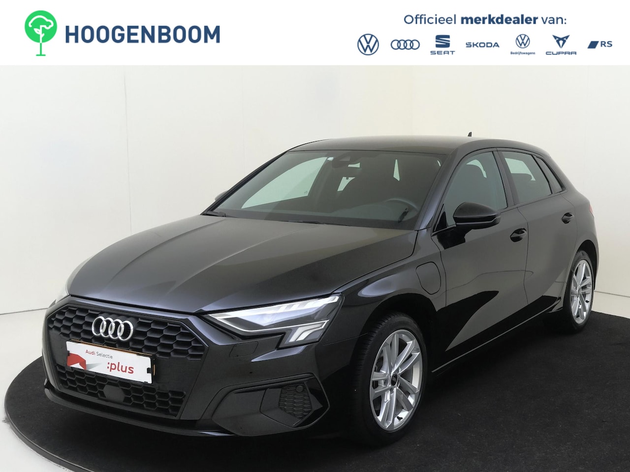 Audi A3 Sportback - 40 TFSI e Business edition | Trekhaak | Adaptieve cruise control | CarPlay | Navigatie | P - AutoWereld.nl