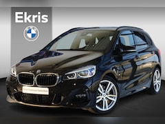 BMW 2-serie Active Tourer - 218i M Sportpakket | Trekhaak | Achteruitrijcamera | Head-Up | Navi Plus
