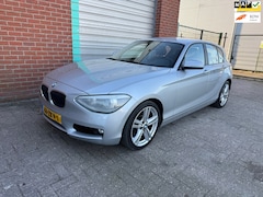 BMW 1-serie - 118i Upgrade Edition automaat NAV.+ Airco Bj:2012 NAP