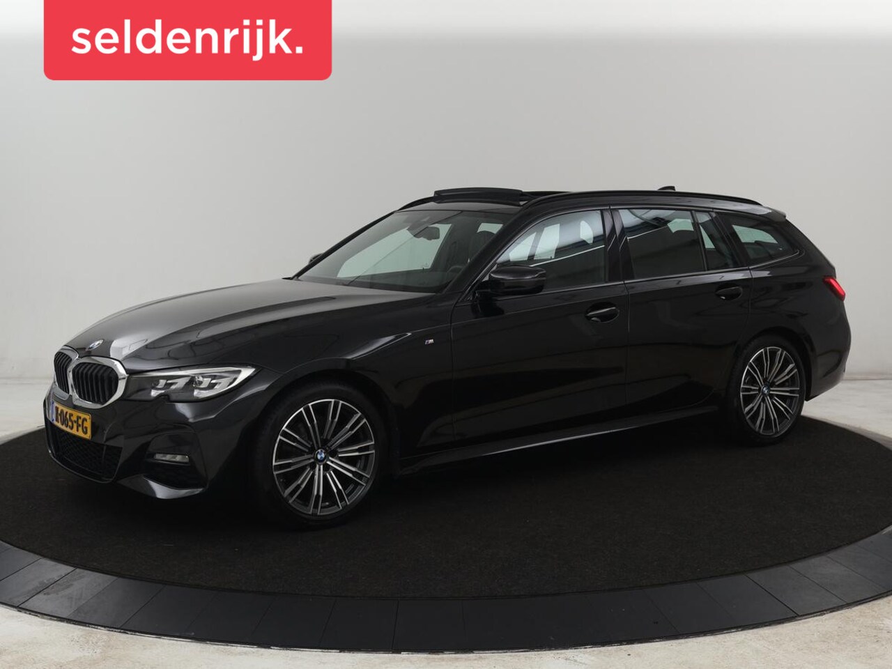 BMW 3-serie Touring - 318i M Sport | Panoramadak | Stoelverwarming | Leder/Alcantara | Carplay | Live Cockpit | - AutoWereld.nl