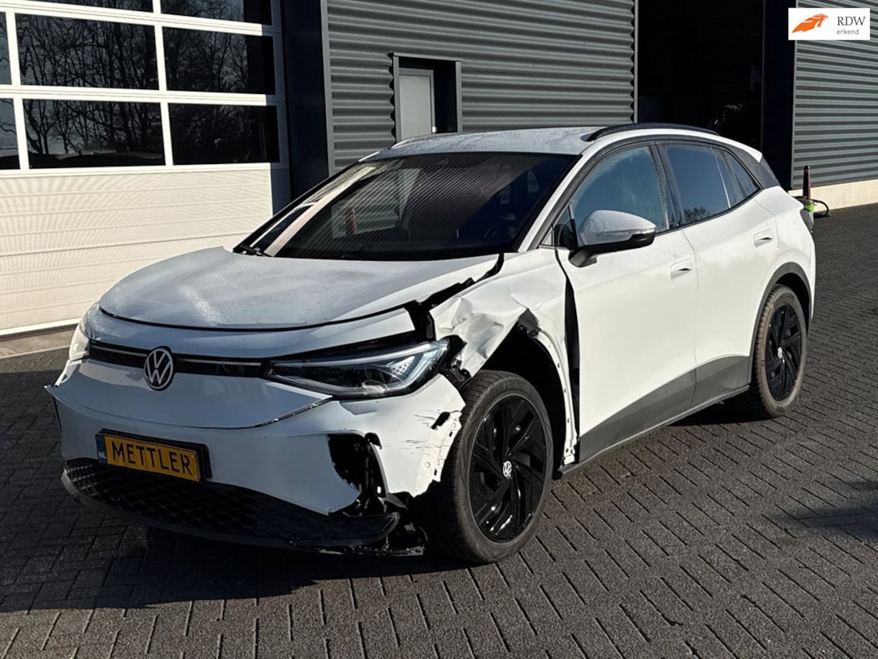 Volkswagen ID.4 - Pro Edition 77 kWh, 360 camera, navigatie, elektrische trekhaak - AutoWereld.nl