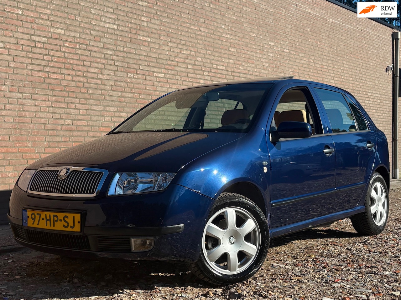 Skoda Fabia - 1.4| Automaat | Schuifdak - AutoWereld.nl