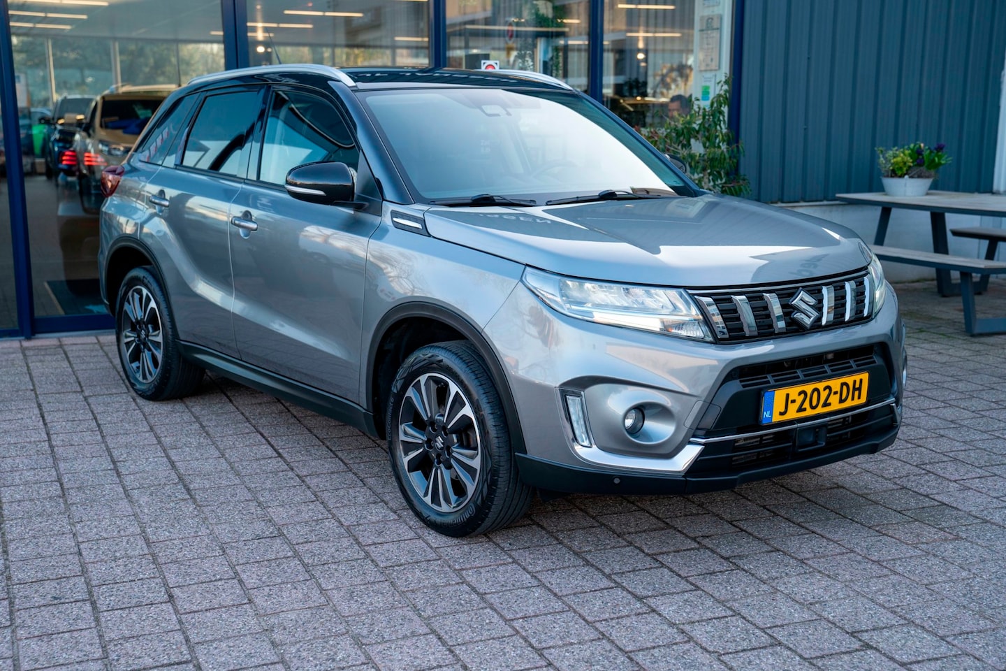 Suzuki Vitara - 1.4 Boosterjet Style Smart Hybrid|Prijs rijklaar incl 12 mnd garantie|Navi Camera Afn Trek - AutoWereld.nl
