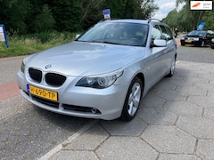 BMW 5-serie Touring - 525xi Executive 4x4 AUTOMAAT