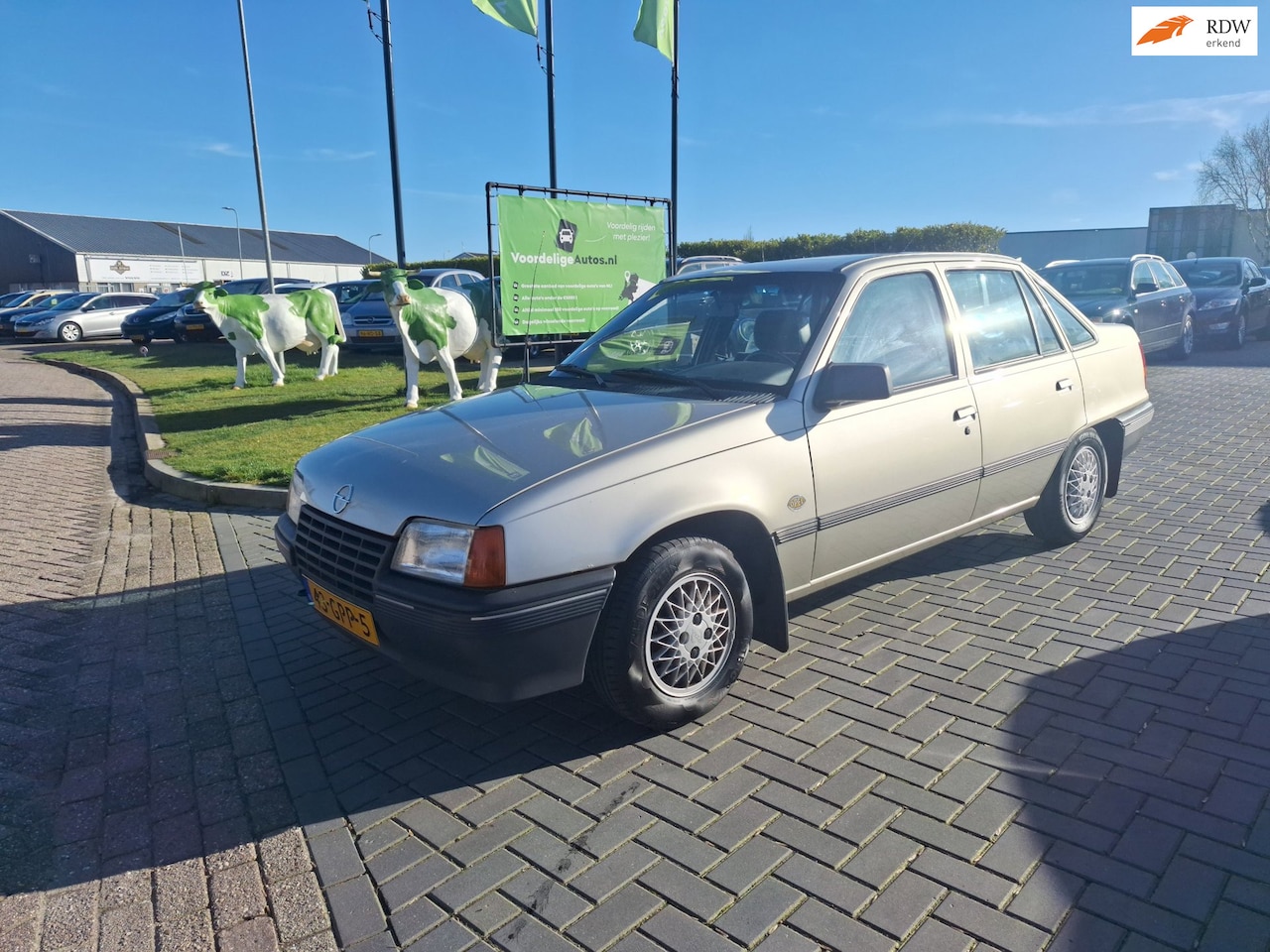 Opel Kadett - 1.6i LS / AUTOMAAT / Slechts 56.732 originele kilometers - AutoWereld.nl