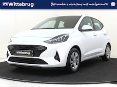 Hyundai i10 - 1.0 Premium Met Navigatie, Climate Control en Cruise Control