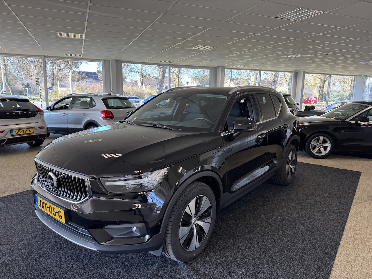 Volvo XC40 - 1.5 T5 Recharge momentum - AutoWereld.nl