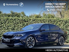 BMW 5-serie - 550e xDrive | M-Sport Pro | 21'' | Panorama. | Driv. Prof. | Stoelvent. | Head-Up | Park.