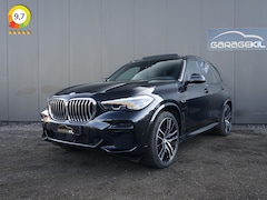 BMW X5 - xDrive45e High Executive M sport / 1e Eig / Dealeronderh / Pano / 22 inch / LED / 360 came