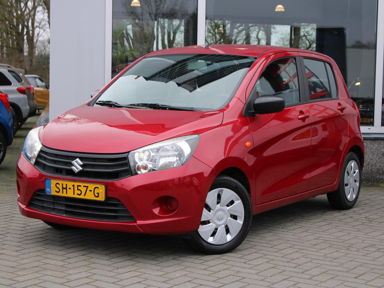 Suzuki Celerio - 1.0 Comfort 68PK Bluetooth, Radio-CD Speler, Airco, Elektrische Ramen Voor - AutoWereld.nl