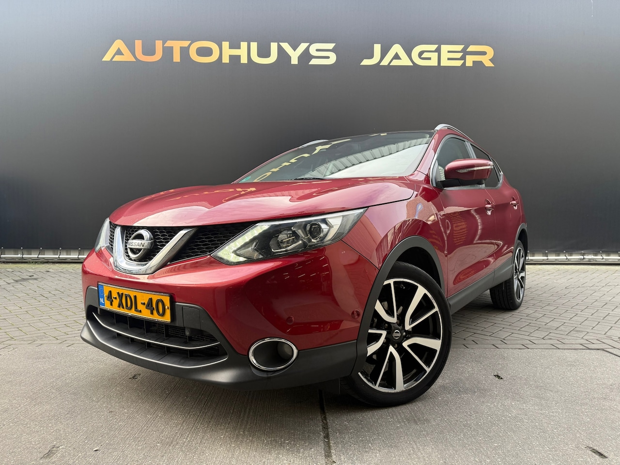 Nissan Qashqai - 1.2 Tekna Pano Leer 360 St.Verwarming - AutoWereld.nl
