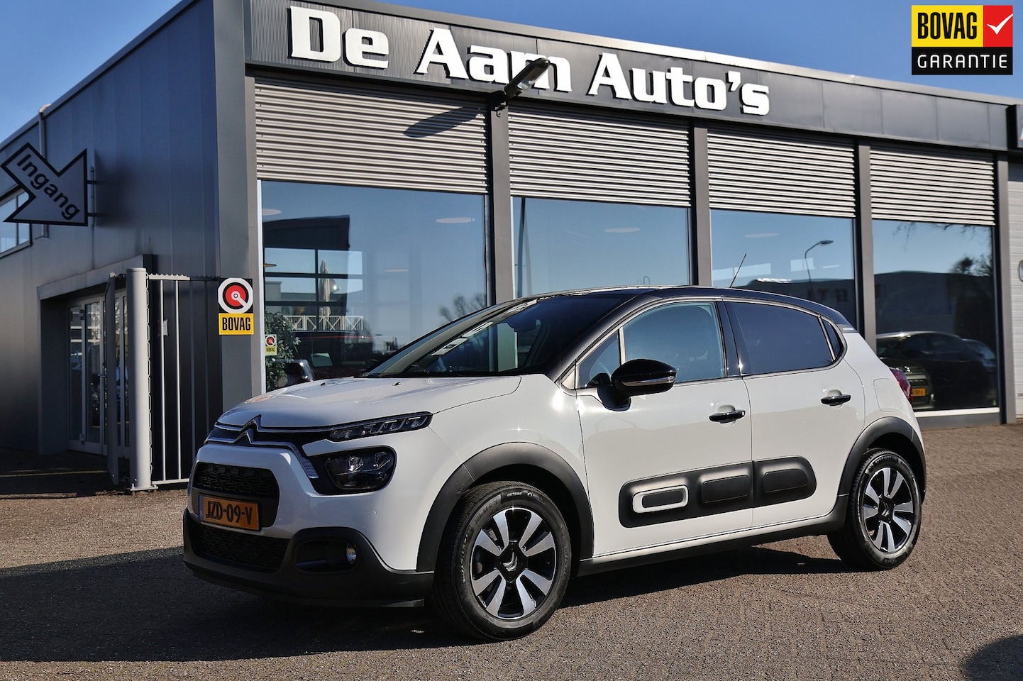 Citroën C3 - 1.2 PureTech Shine Camera Cruise Carplay Keyless - AutoWereld.nl
