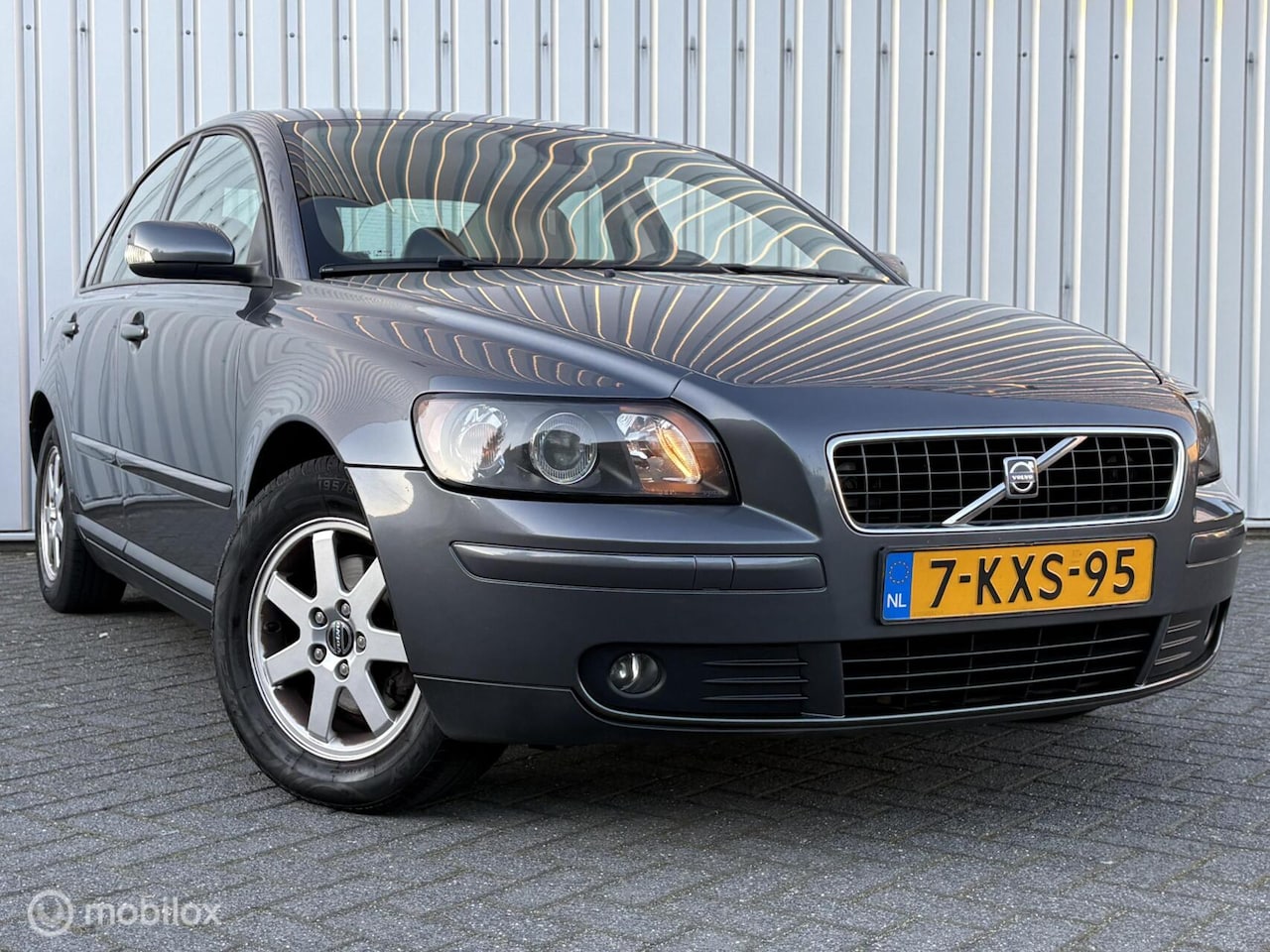 Volvo S40 - 1.8 Momentum | 2e eig | Leder | PDC | Trekhaak | Youngtimer | Volledige historie | - AutoWereld.nl