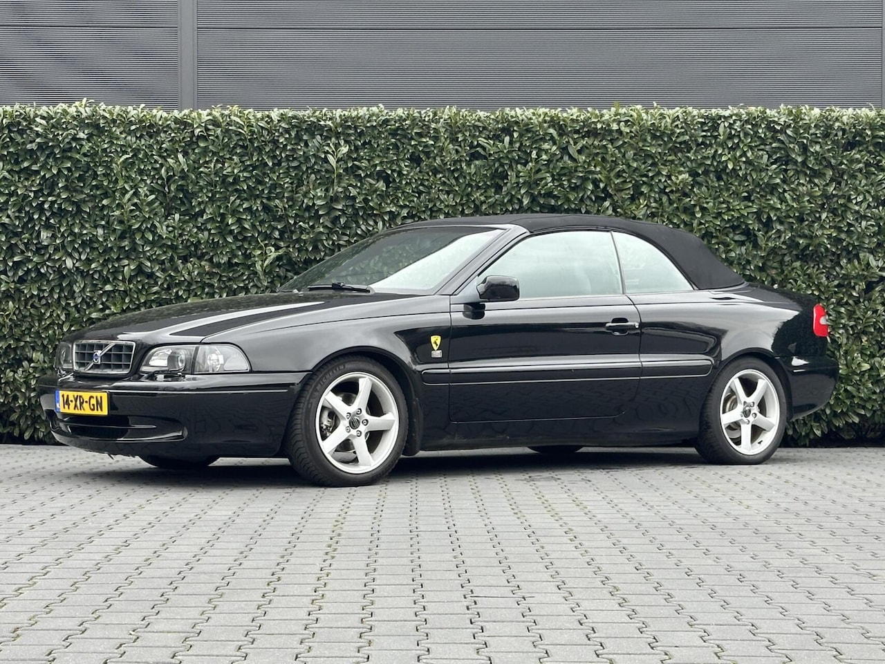 Volvo C70 Convertible - 2.4 T Tourer 2.4 T Tourer, CLIMATE CONTROL, STOELVERWARMING, LEDER, ELEKTRISCHE RAMEN, LICHTMETAAL 17" - AutoWereld.nl