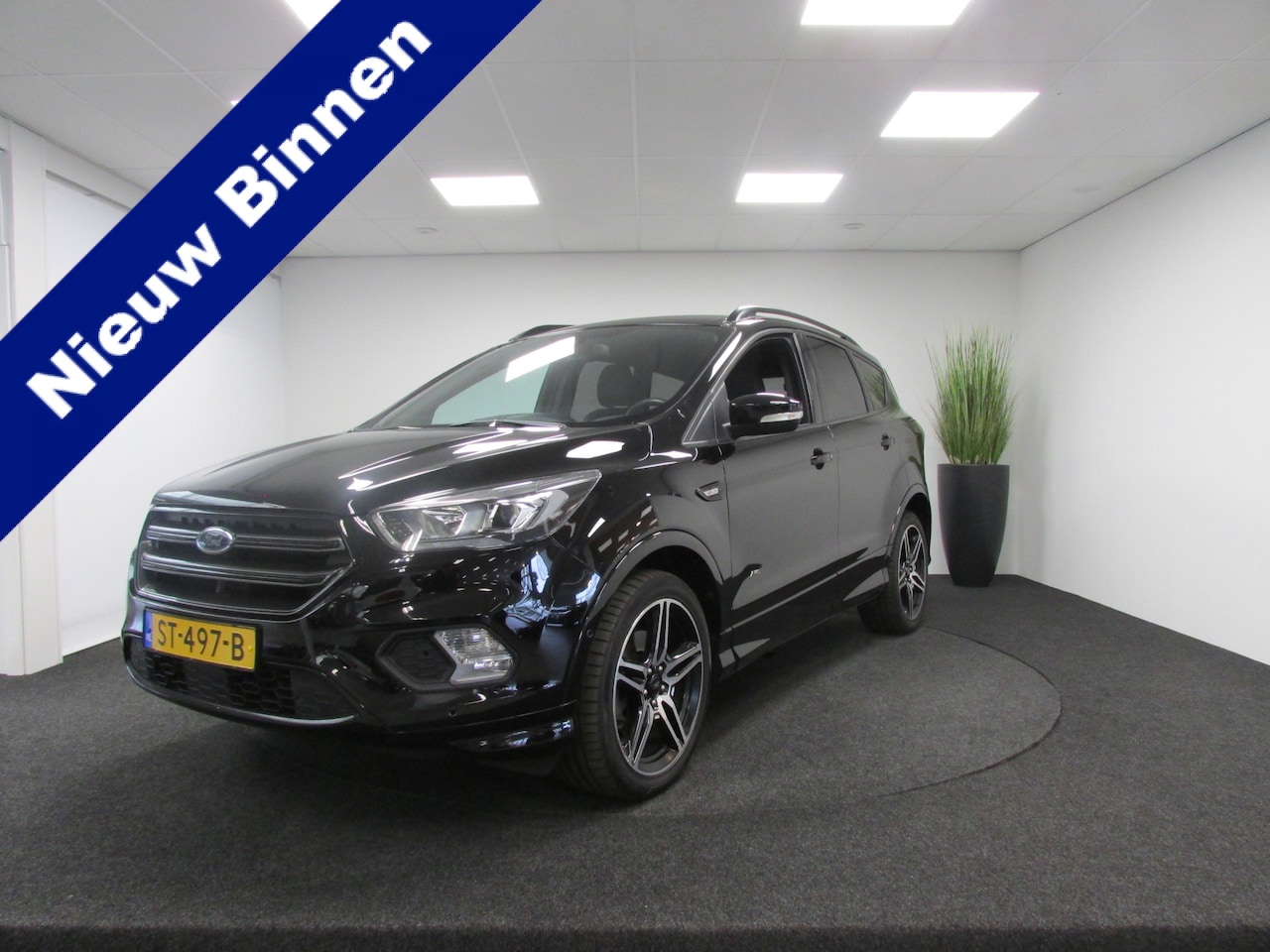 Ford Kuga - 1.5 EcoBoost ST Line I Origineel NL-Auto I Luxe uitvoering I Stoelverwarming I - AutoWereld.nl