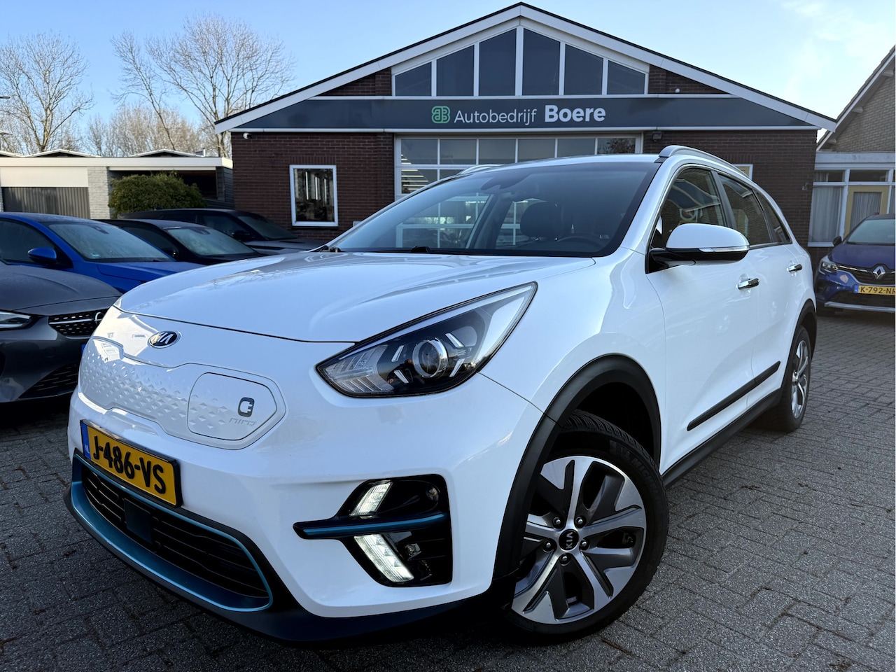 Kia e-Niro - DynamicLine 64 kWh 3-Fase, Navi, Camera, Carplay, DAB - AutoWereld.nl