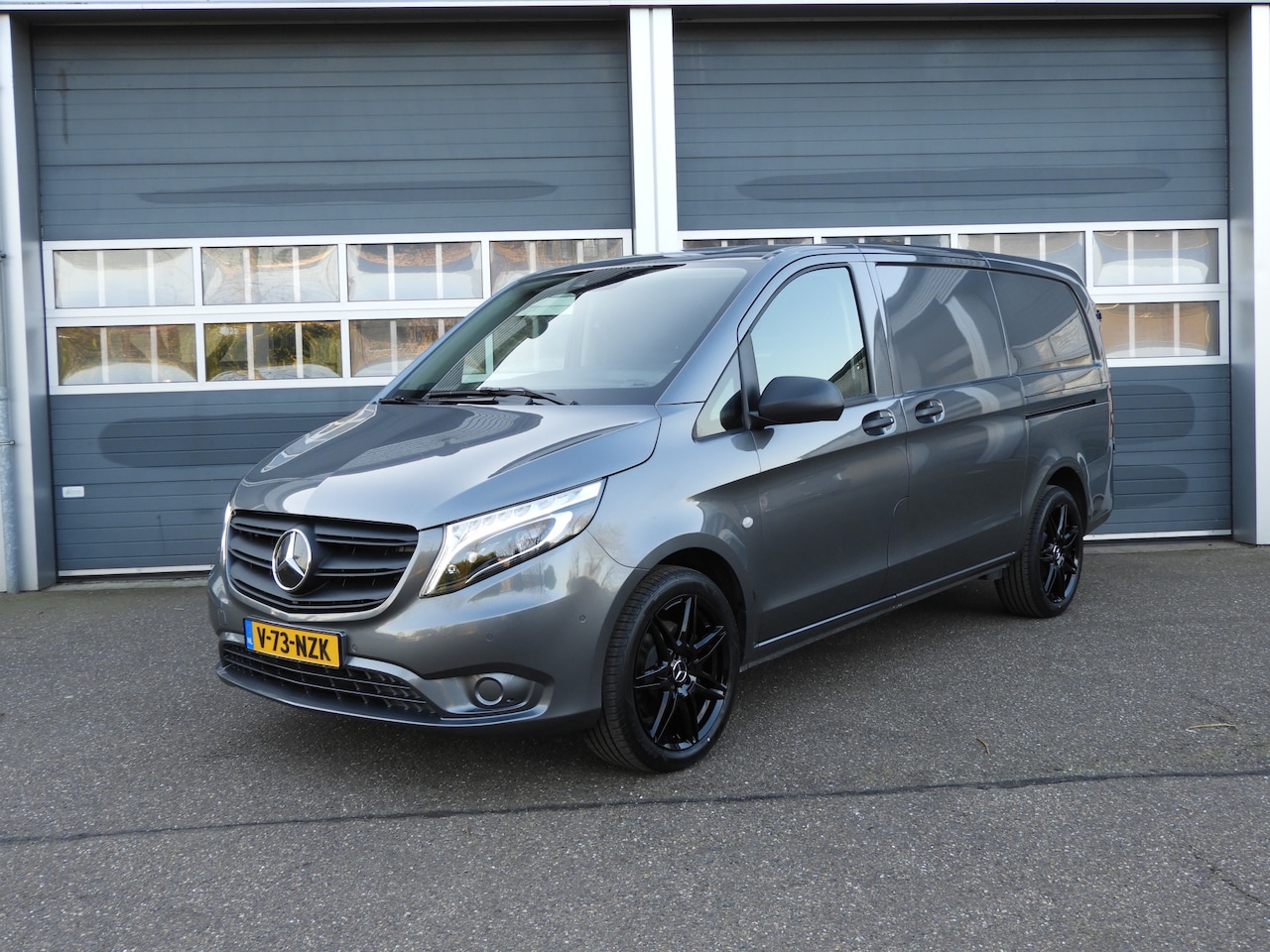 Mercedes-Benz Vito - 119 CDI Lang AUT | LED | NAV | CAMERA | 2X SCHUIFDEUR - AutoWereld.nl