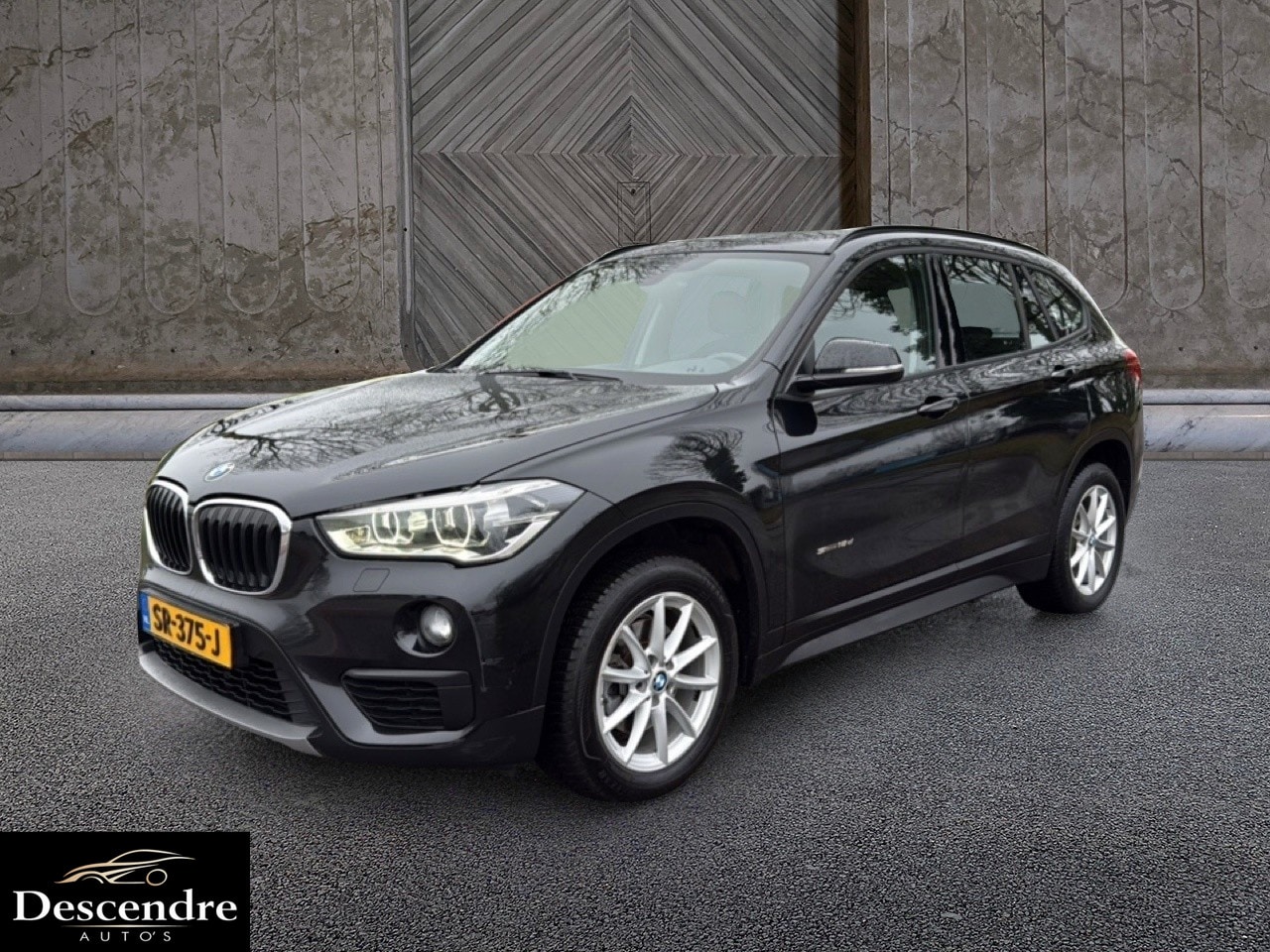 BMW X1 - sDrive18d High Executive - AutoWereld.nl