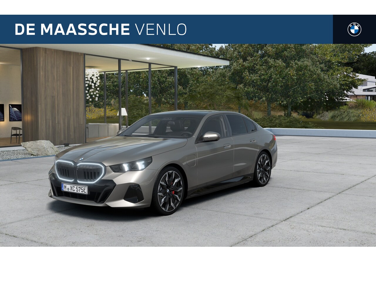 BMW 5-serie - 530e M Sport Automaat / Panoramadak / Bowers & Wilkins / Comfortstoelen / Comfort Access / - AutoWereld.nl