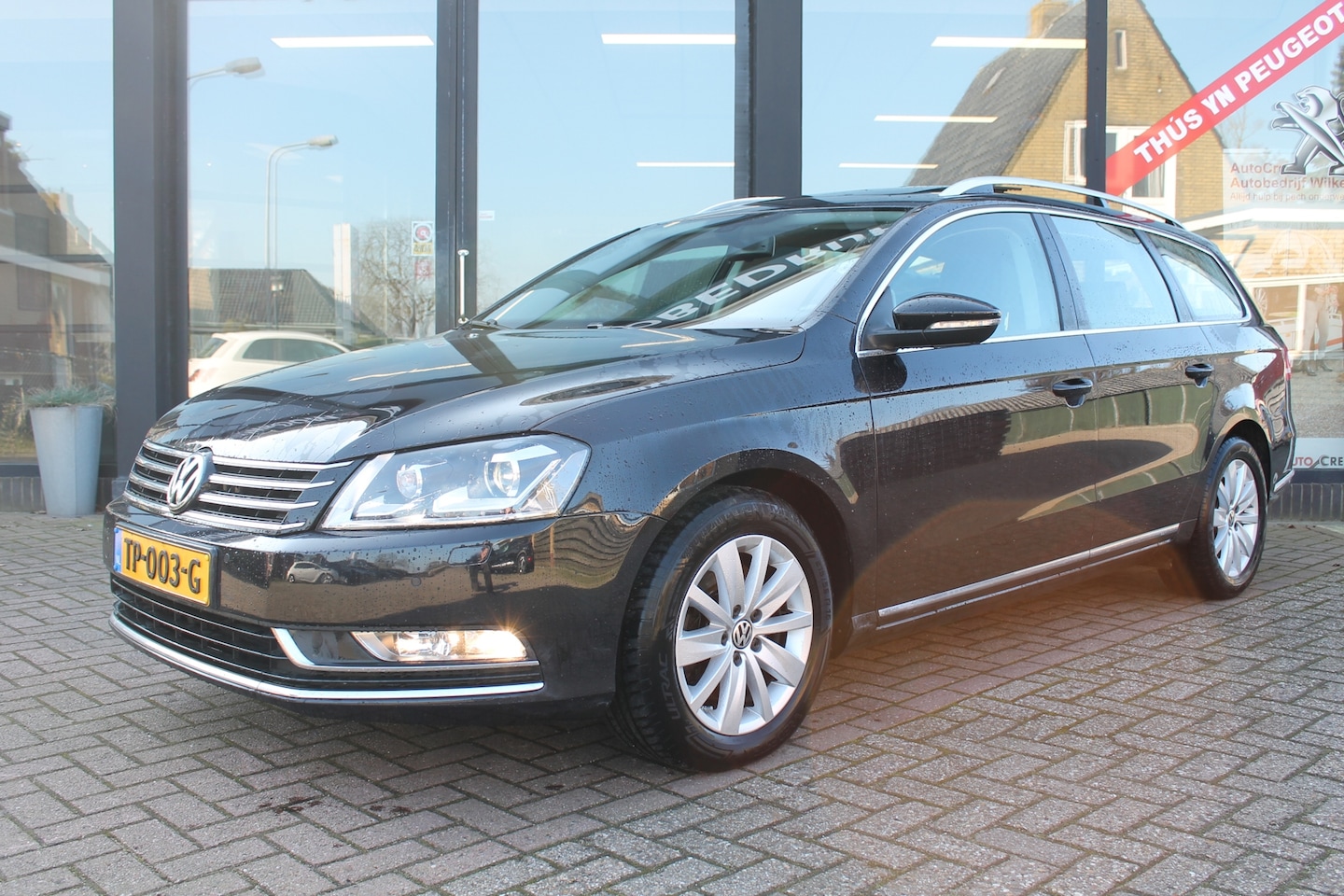 Volkswagen Passat Variant - 2.0 TDI R-line BlueMotion Stoelverwarming/Trekhaak/Navi/Cruise! - AutoWereld.nl