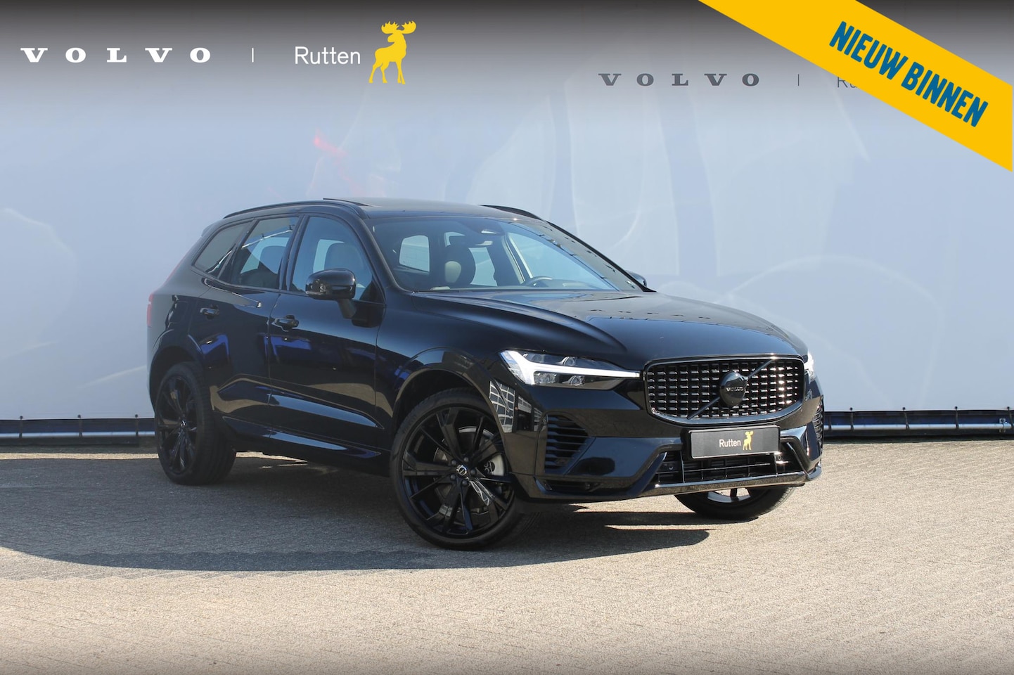 Volvo XC60 - T8 455PK Automaat AWD Plus Black Edition Panoramisch schuif-kanteldak / Google infotainmen - AutoWereld.nl