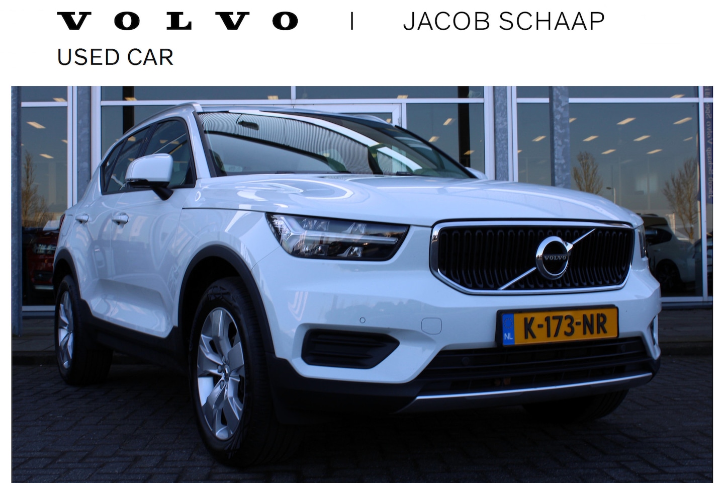 Volvo XC40 - T2 Automaat Business Pro | Org. NL. | Schuif/kanteldak | Camera | PDC Achter | Leder | 18" - AutoWereld.nl