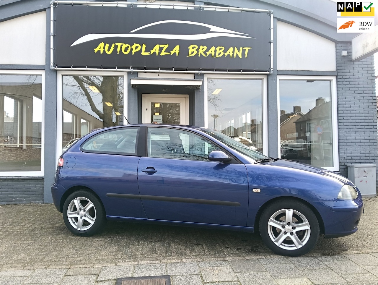 SEAT Ibiza - 1.4-16V Sport/ AIRCO/ AUX/ 15 INCH/ DISTR VV 2023/ MEENEEMPRIJS - AutoWereld.nl
