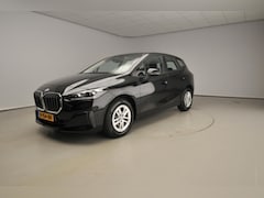 BMW 2-serie Active Tourer - 218i | LED | Leder | Navigatie | Sportstoelen | Stoelverwarming | Elektr. zetels | DAB | A