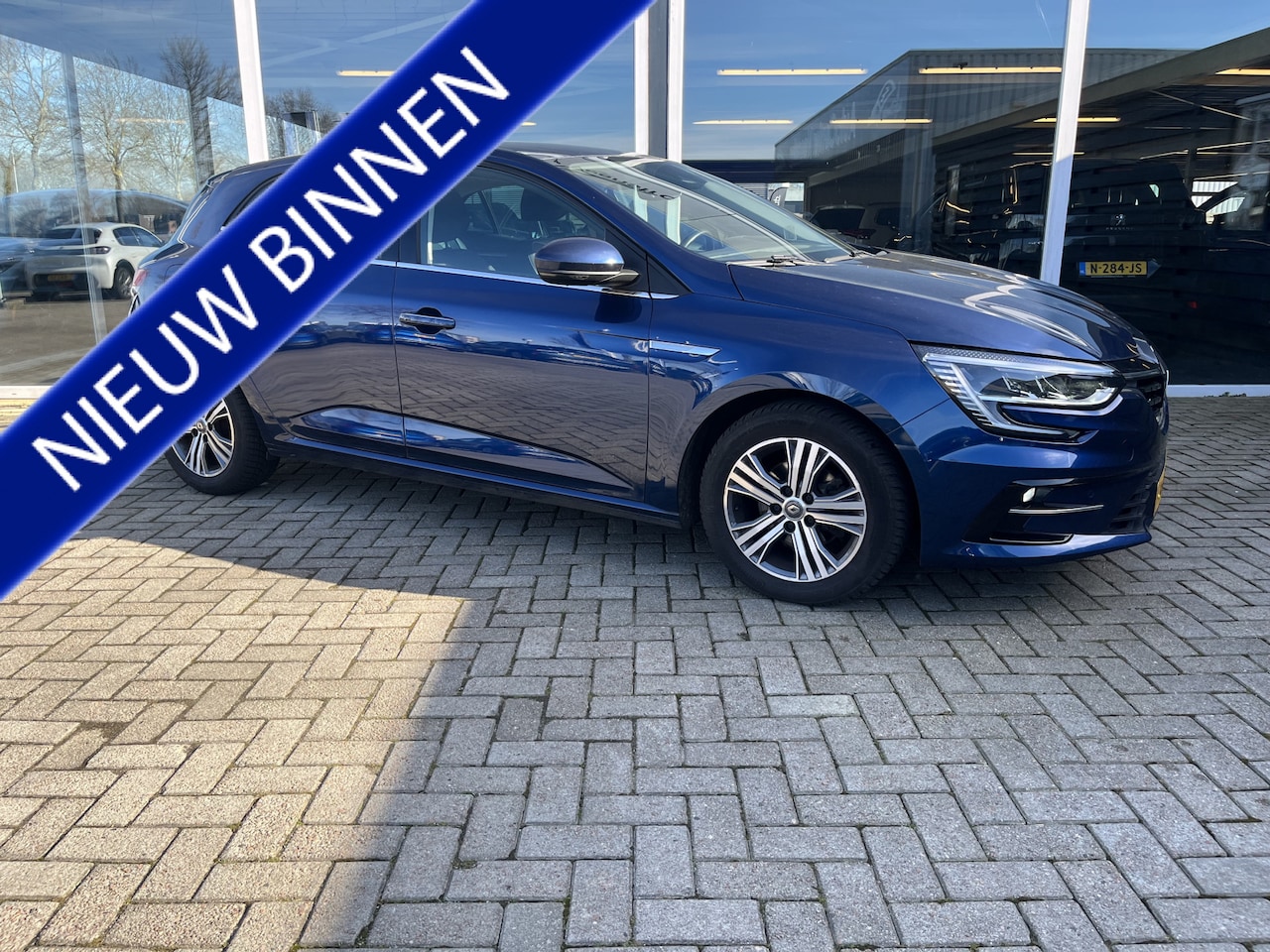 Renault Mégane - 1.3 TCe Intens Camera / Led / Bose / Hud / Carplay / Clima - AutoWereld.nl