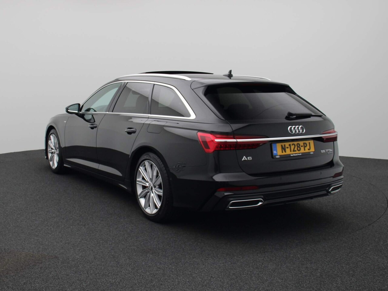 Audi A6 Avant - 55 TFSI e quattro Sport 367 PK | S-line | Panoramadak | Half-Leder | Navigatie | Camera | - AutoWereld.nl