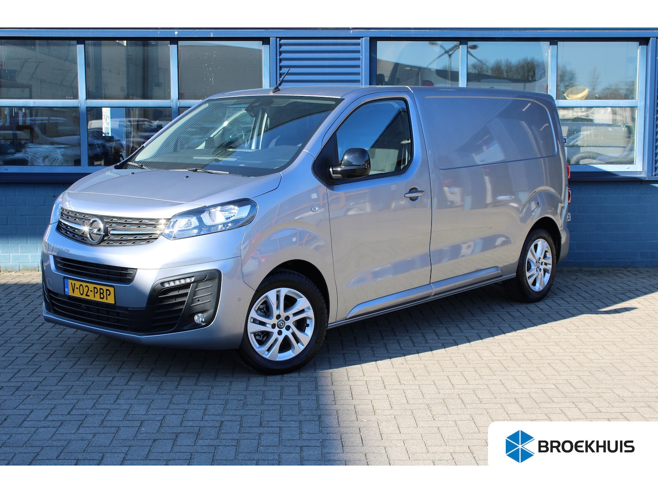 Opel Vivaro - L2 2.0 180 PK AUTOMAAT NAVI | CAMERA | 17" VELGEN | NIEUWE AUTO! - AutoWereld.nl