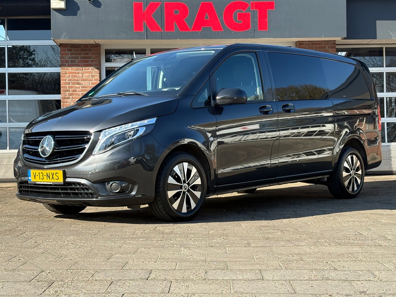 Mercedes-Benz Vito - 119 CDI Lang|DUBBELCABINE|AUTOMAAT|ADAPTIEVE.CRUISE|standkachel|LED|achteruitrijcamera|sto - AutoWereld.nl