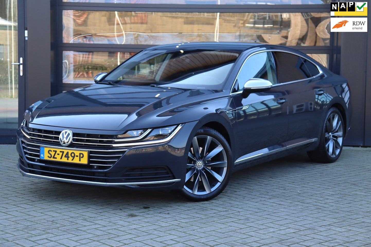 Volkswagen Arteon - 1.5 TSI Elegance Business | NAP | Apple Carplay| Navi | Clima | Adaptief Onderstel| Stoelv - AutoWereld.nl