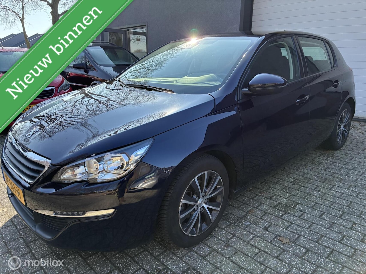 Peugeot 308 - 1.2 PureTech Active / N.A.P / Verwacht / - AutoWereld.nl