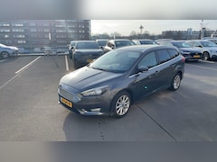 Ford Focus Wagon - 1.0 Titanium Edition | Navi | Stoel, - Stuur, - & voorruitverwarming | Cruise Control | Pr