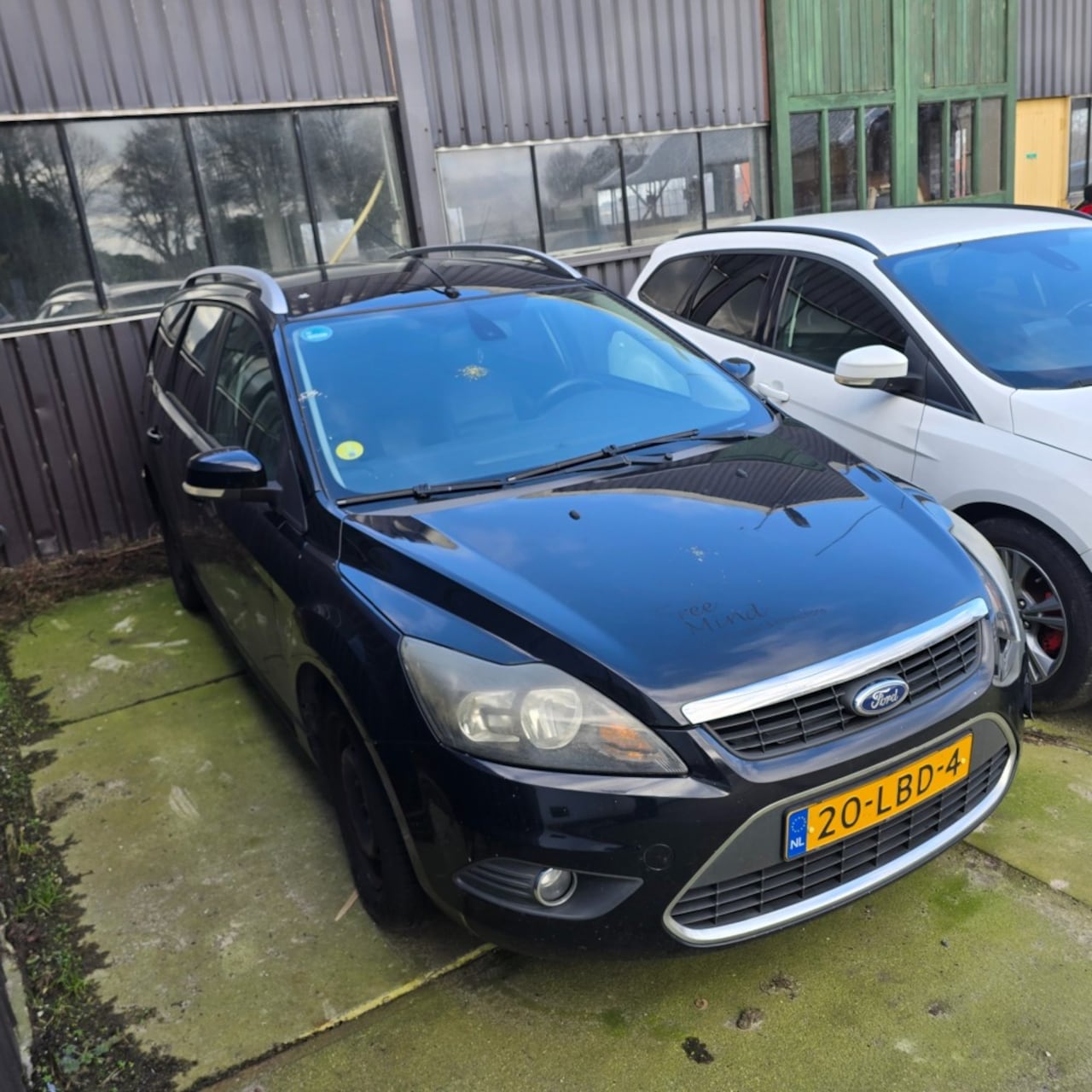 Ford Focus - 1.6 tdci titanium schade rijbaar links voor - AutoWereld.nl