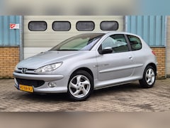 Peugeot 206 - 1.4-16V QUIKSILVER