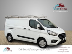 Ford Transit Custom - 300 2.0 TDCi 130PK L2H1 Trend / Airco / Navigatie / Trekhaak 2700KG / Cruise