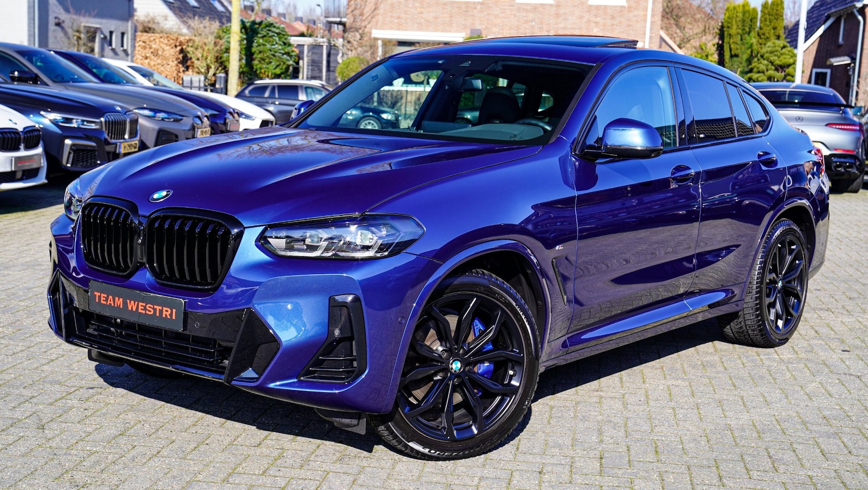 BMW X4 - XDrive30i High Executive | Panorama | Harman/Kardon | X4M stoelen | LED | Driving Assistan - AutoWereld.nl
