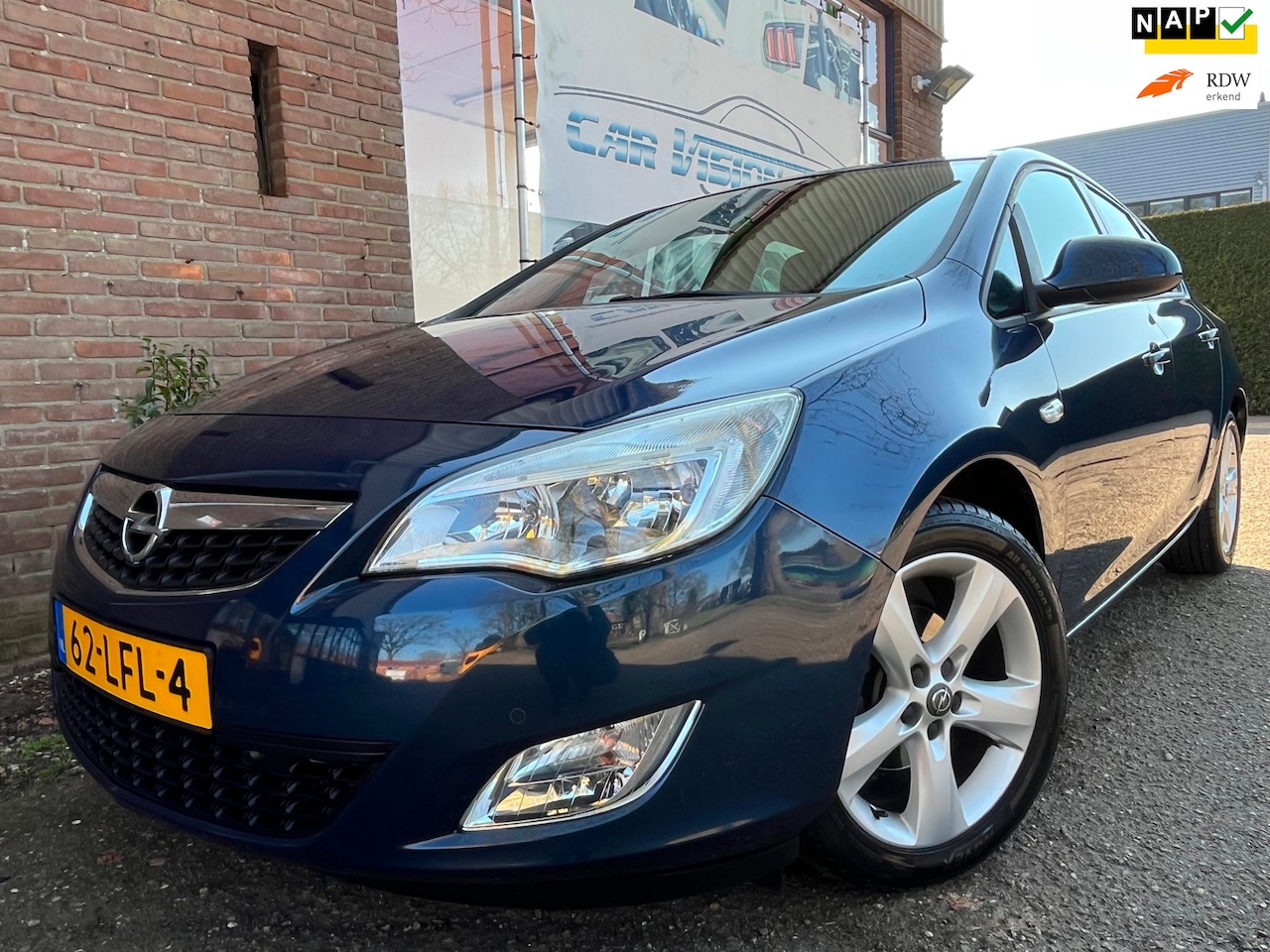 Opel Astra - 1.6 Edition|Trekhaak|Airco|Pdc|Cruise| - AutoWereld.nl