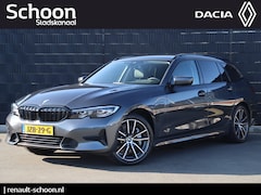 BMW 3-serie Touring - 330e Sport Line PHEV | Memory | Stoelverwarming | Halfleder | Navigatie | Carplay | Dealer