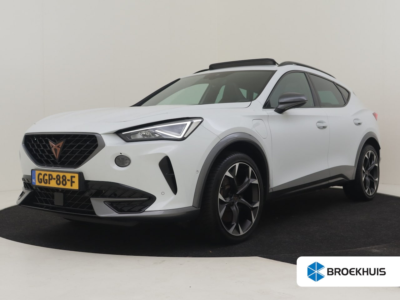 CUPRA Formentor - 1.4 e-Hybrid Performance | Panoramadak | Navigatie | Stoel/Stuur verwarming | Cruis contro - AutoWereld.nl