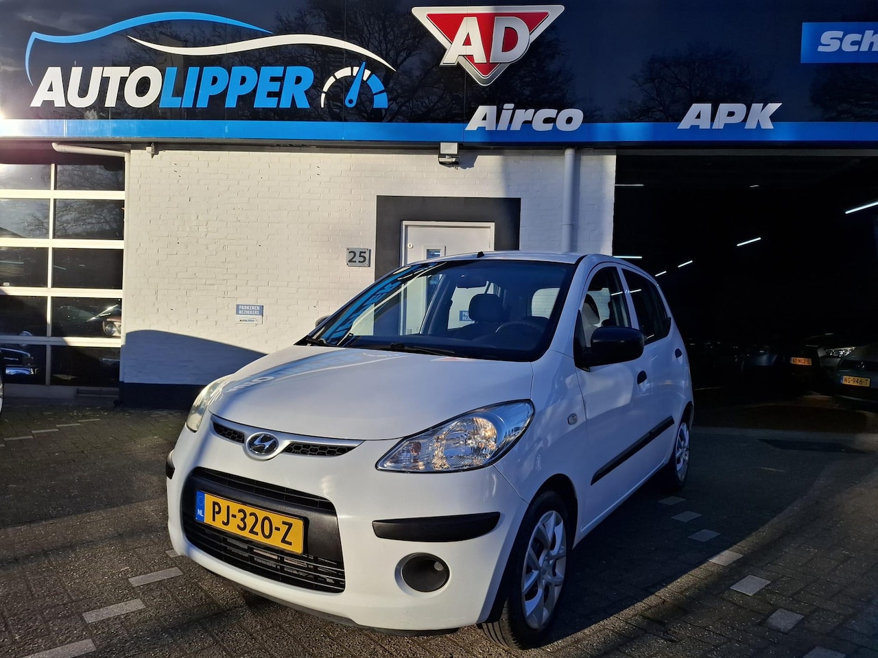 Hyundai i10 - 1.1 Active /Nieuwe apk bij aflevering/5 drs/Airco - AutoWereld.nl