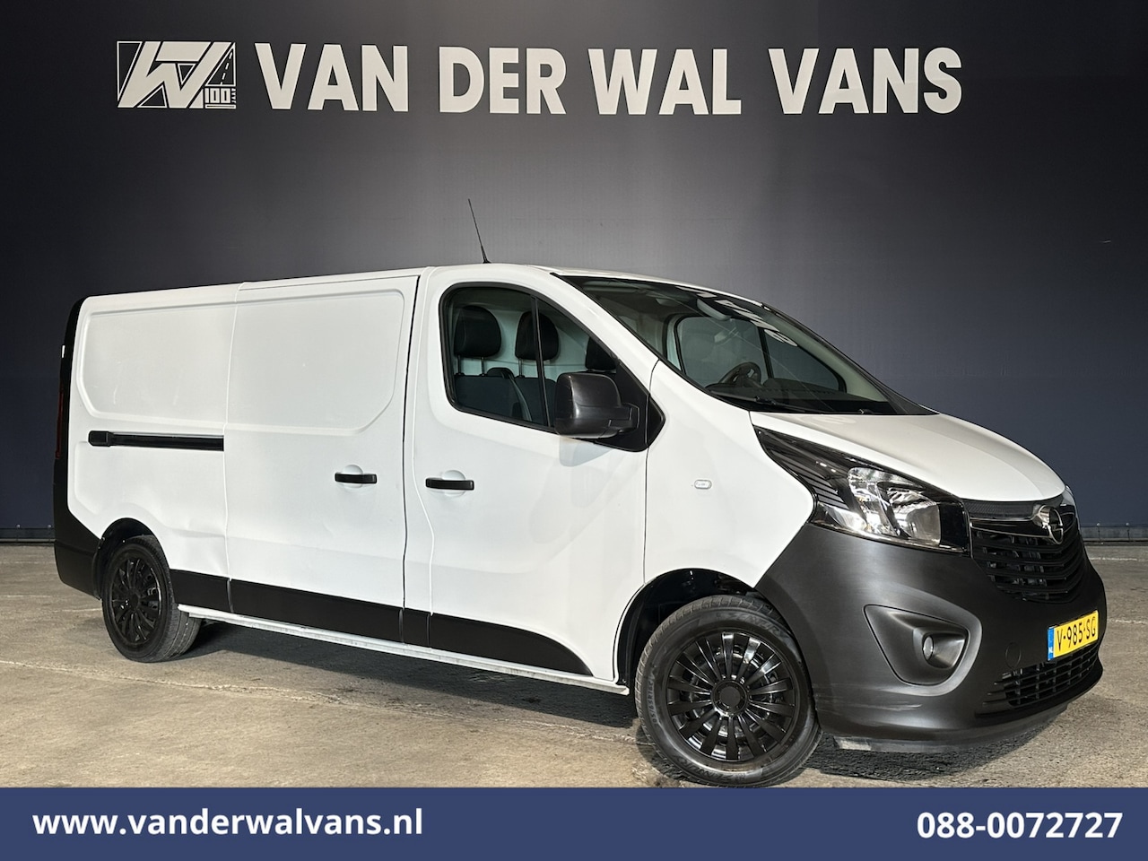 Opel Vivaro - 1.6 CDTI 126pk L2H1 Airco | Camera | Navigatie | Trekhaak | LED | Cruisecontrol Parkeersen - AutoWereld.nl