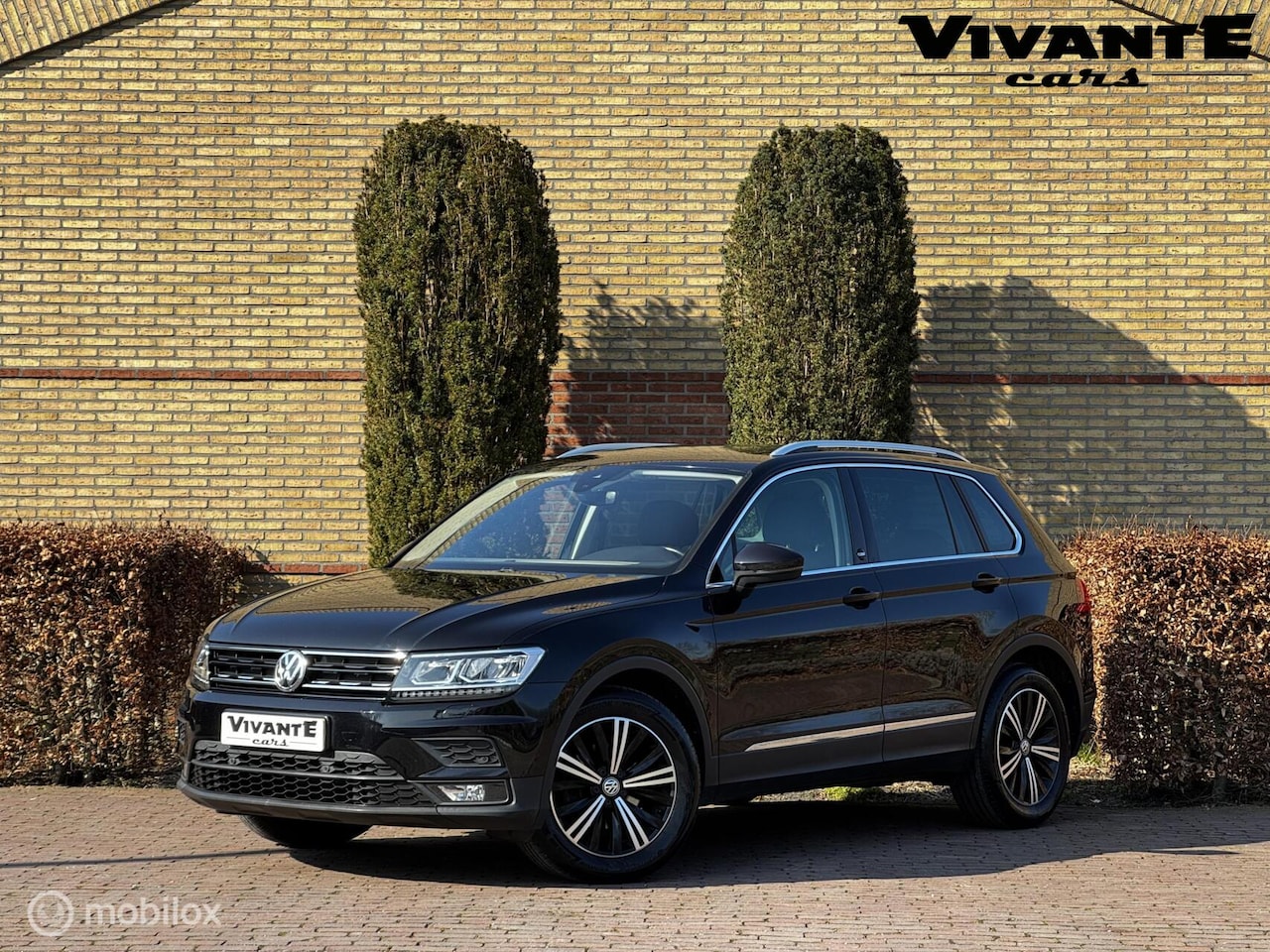 Volkswagen Tiguan - 1.4 TSI ACT Highline AUT.*CarPlay*Stoel.vrw - AutoWereld.nl