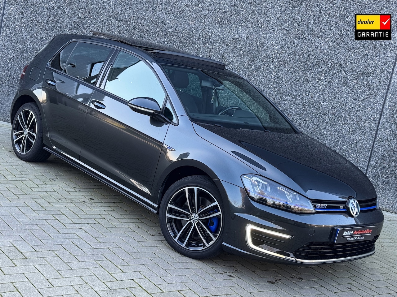 Volkswagen Golf - 1.4 TSI GTE Panorama dak Navi Cruise Carplay - AutoWereld.nl
